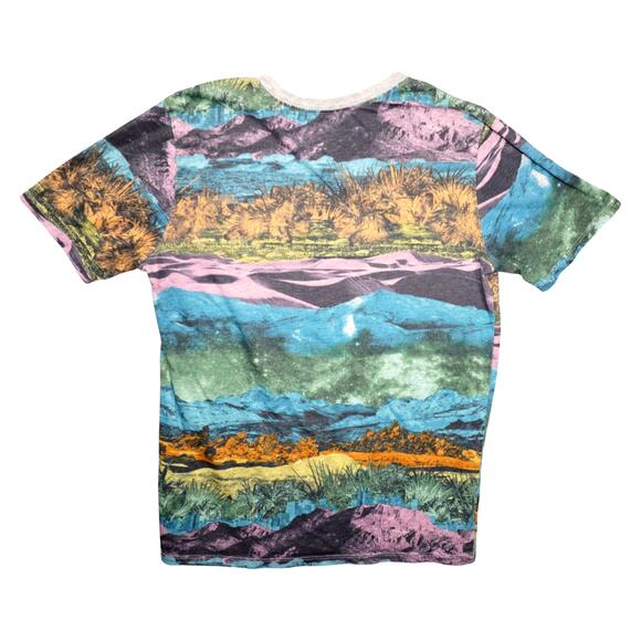 Nike LeBron Dri-Fit Tee Size M Multicolor Landscape Print Athletic Cut - Picture 3 of 3